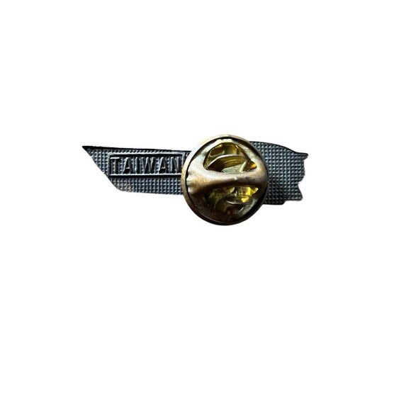 80s Vtg Rare Red Nintendo Power Team Power Enamel Lapel Pin - Picture 2 of 3